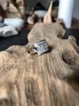 Bague moderne or blanc et diamants