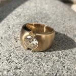 Alliance or jaune et diamant
